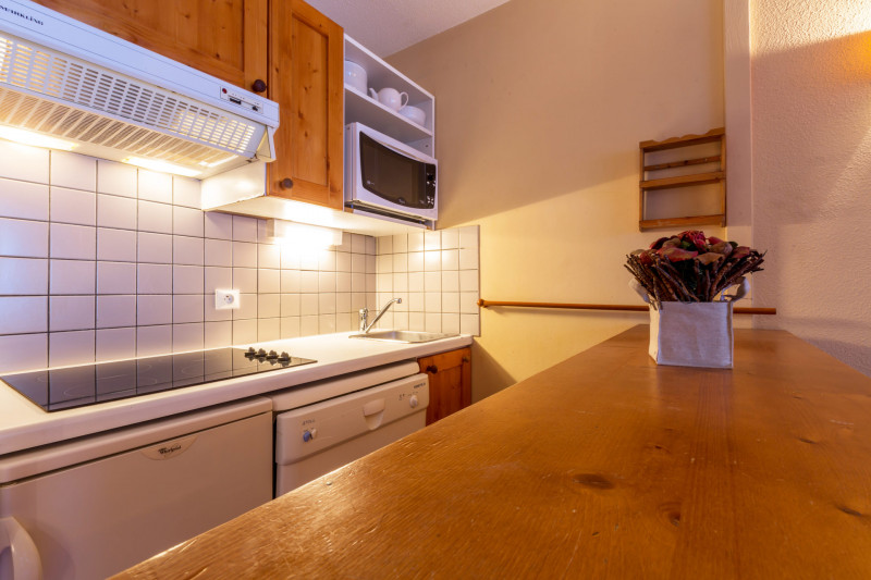 _lv_images__lot_0002080009_05_18306682