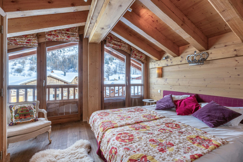 _lv_images__lot_0002200005_07_18145633