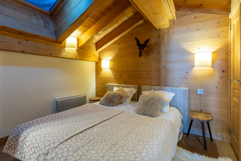 _lv_images__lot_0002200005_08_17400236 _lv_images__lot_0002200005_08_17400236