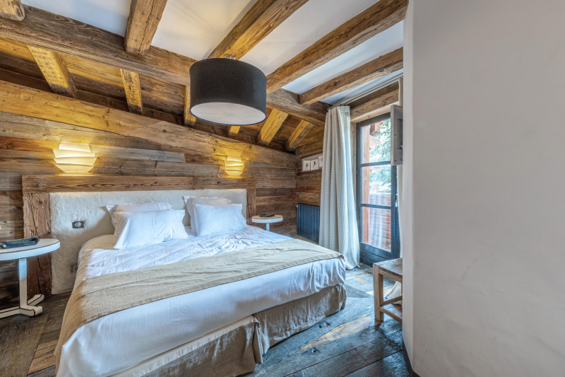 _lv_images__lot_0002340003_11_18555668