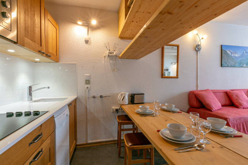 _lv_images__lot_0002340012_05_17776850 _lv_images__lot_0002340012_05_17776850