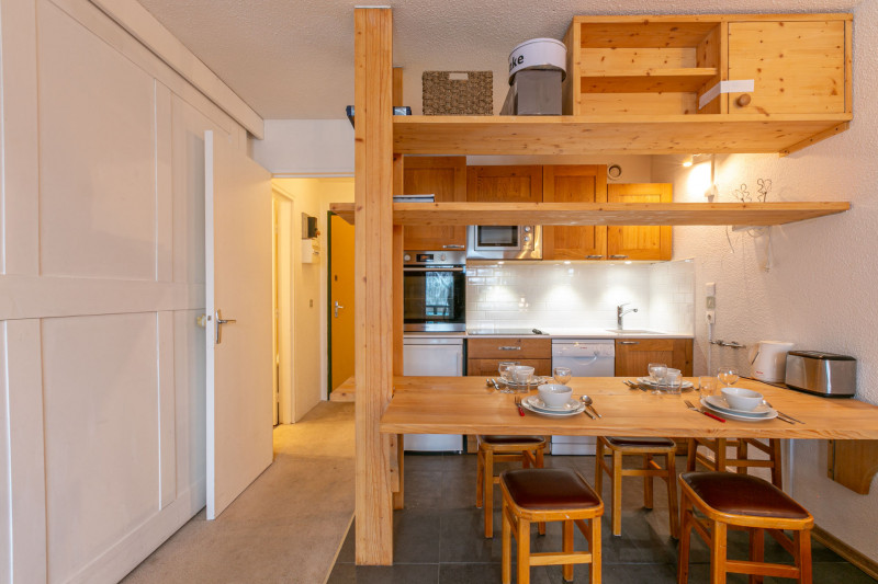 _lv_images__lot_0002340012_06_17994426 _lv_images__lot_0002340012_06_17994426