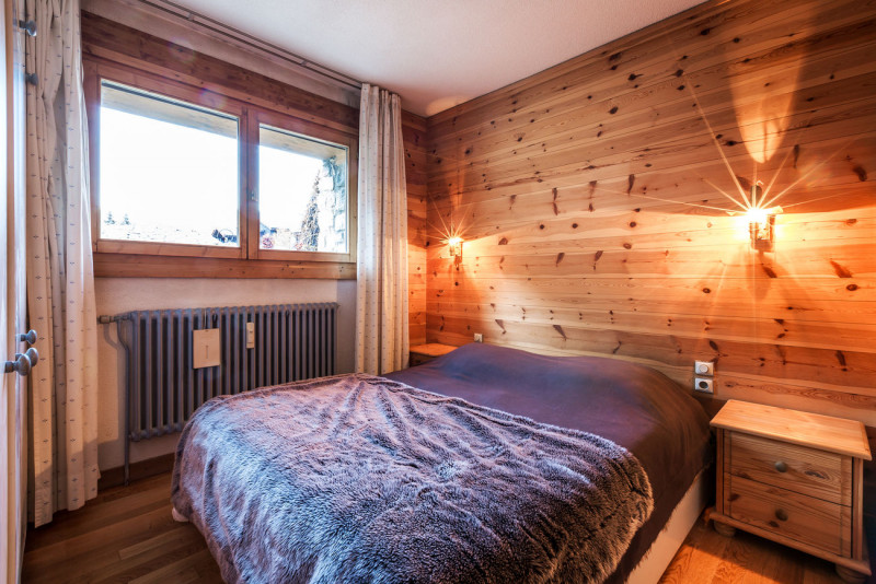 _lv_images__lot_0002340022_07_17831408