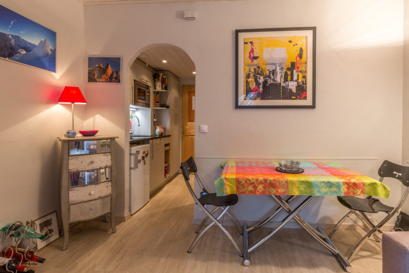 _lv_images__lot_0002340026_05_17420201