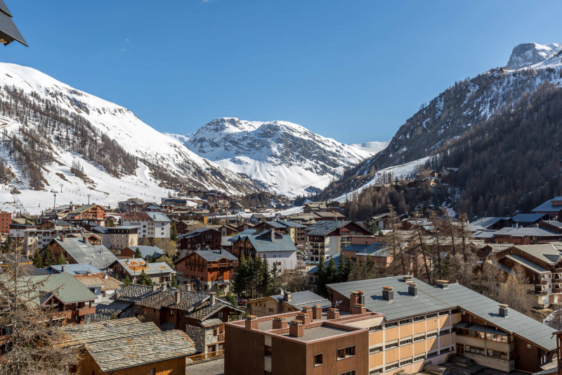 _lv_images__lot_0002340029_14_19345905