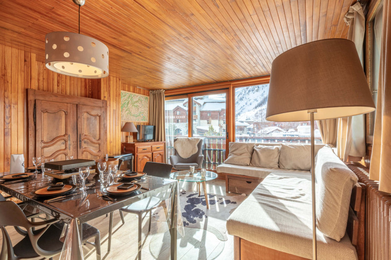 _lv_images__lot_0002340030_03_18421249