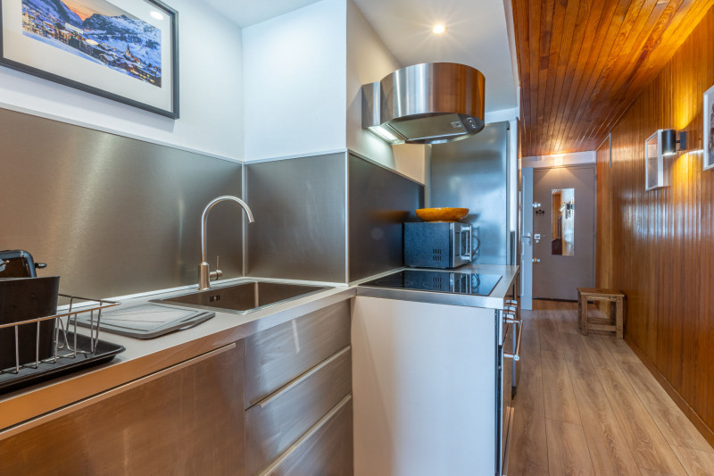 _lv_images__lot_0002340030_05_17401095 _lv_images__lot_0002340030_05_17401095