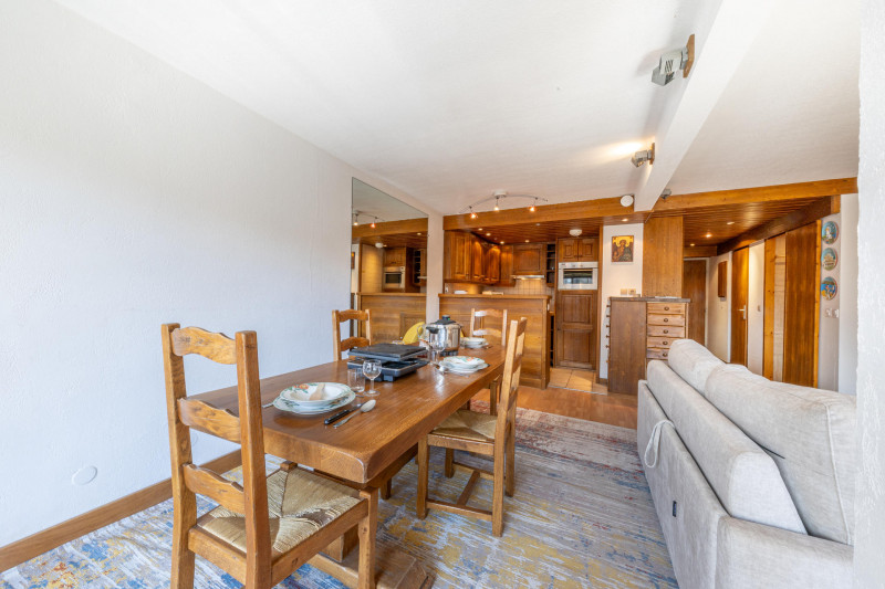 _lv_images__lot_0002340032_02_17940473