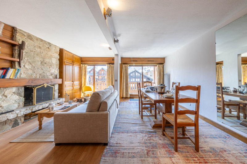 _lv_images__lot_0002340032_04_18224788 _lv_images__lot_0002340032_04_18224788