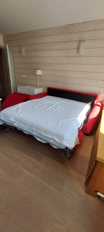 _lv_images__lot_0002340053_14_17437419