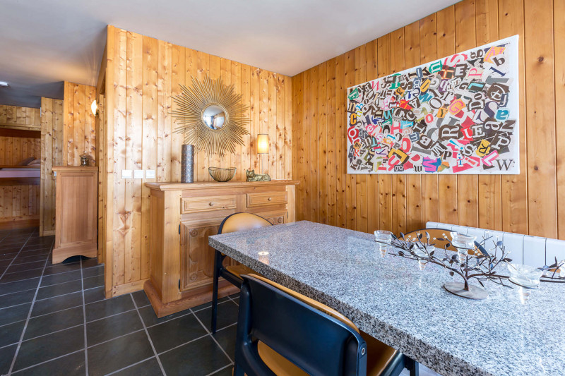 _lv_images__lot_0002340066_04_17385359 _lv_images__lot_0002340066_04_17385359