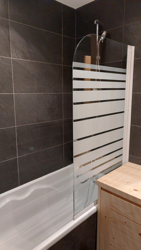 _lv_images__lot_0002340089_12_17760230