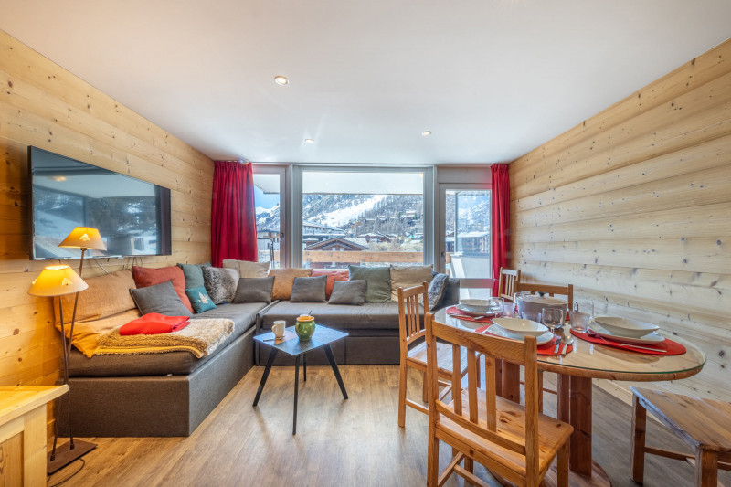 _lv_images__lot_0002340091_01_18358931