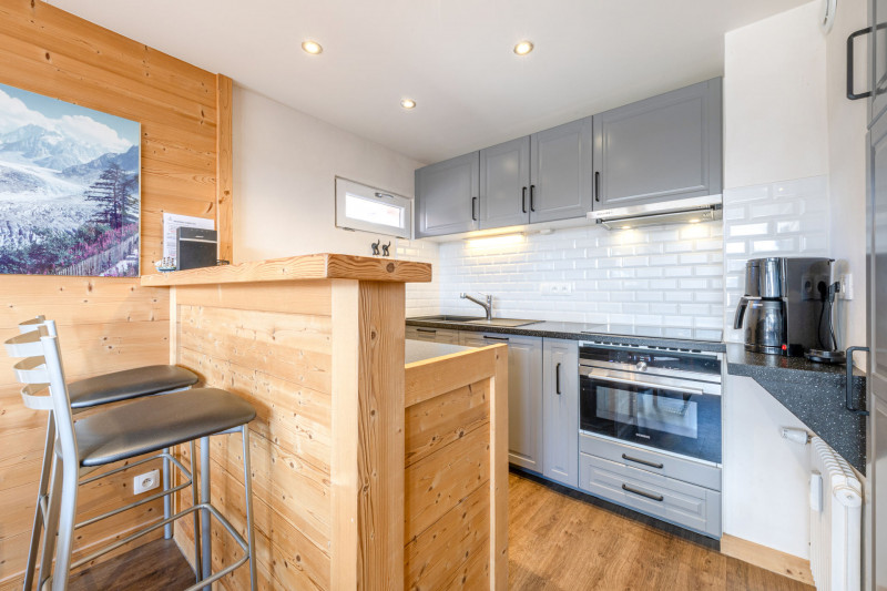 _lv_images__lot_0002340091_07_18305626