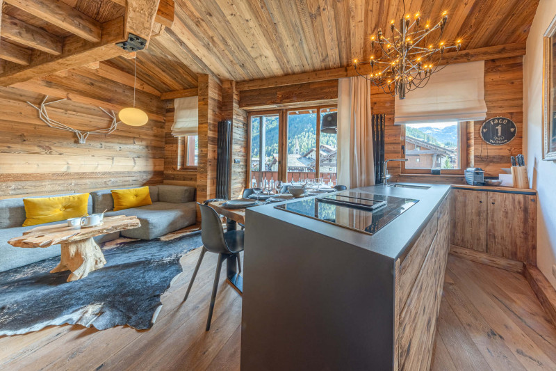 _lv_images__lot_0002340103_05_18393650