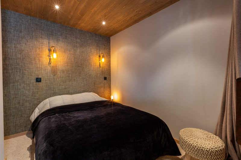 _lv_images__lot_0002340120_07_17381883 _lv_images__lot_0002340120_07_17381883