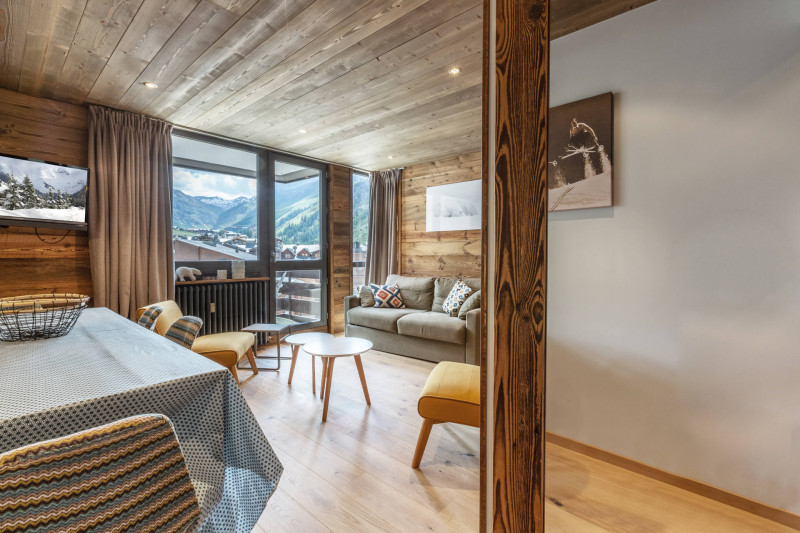 _lv_images__lot_0002340120_13_17442570