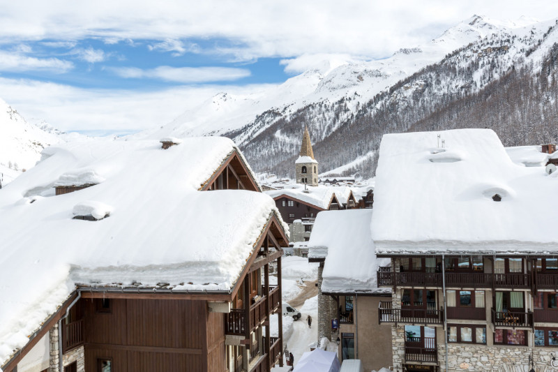 _lv_images__lot_0002340127_15_19335581