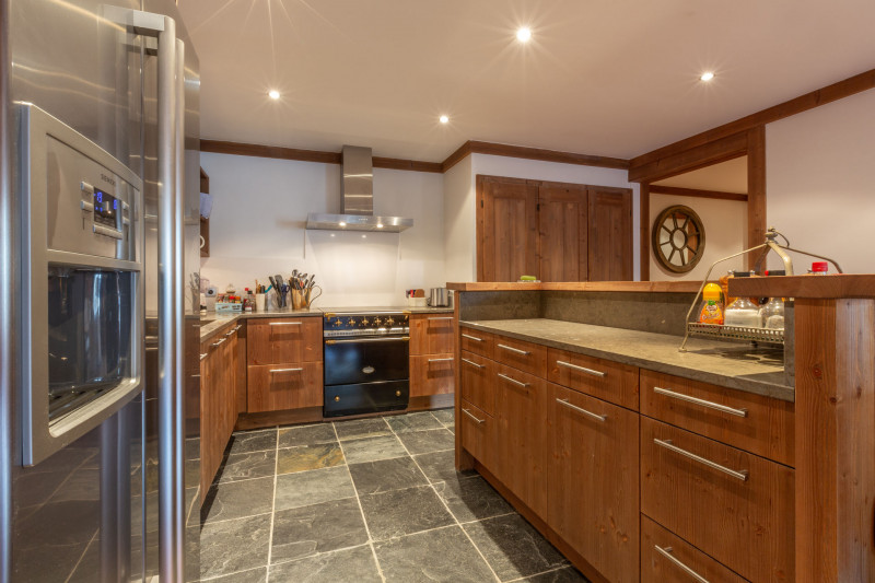 _lv_images__lot_0002340137_06_17301784