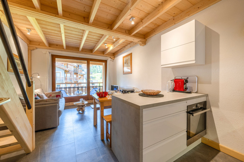 _lv_images__lot_0002340138_05_17760755