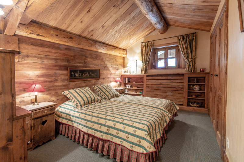 _lv_images__lot_0002340143_08_18303799 _lv_images__lot_0002340143_08_18303799