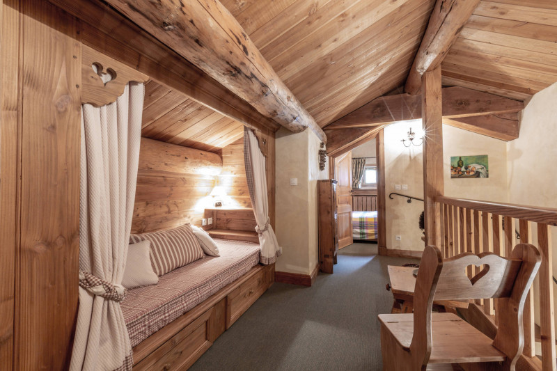 _lv_images__lot_0002340143_12_17775259 _lv_images__lot_0002340143_12_17775259