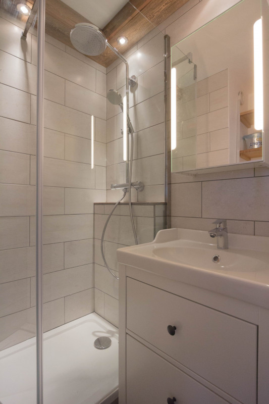 _lv_images__lot_0002340146_06_17778968 _lv_images__lot_0002340146_06_17778968