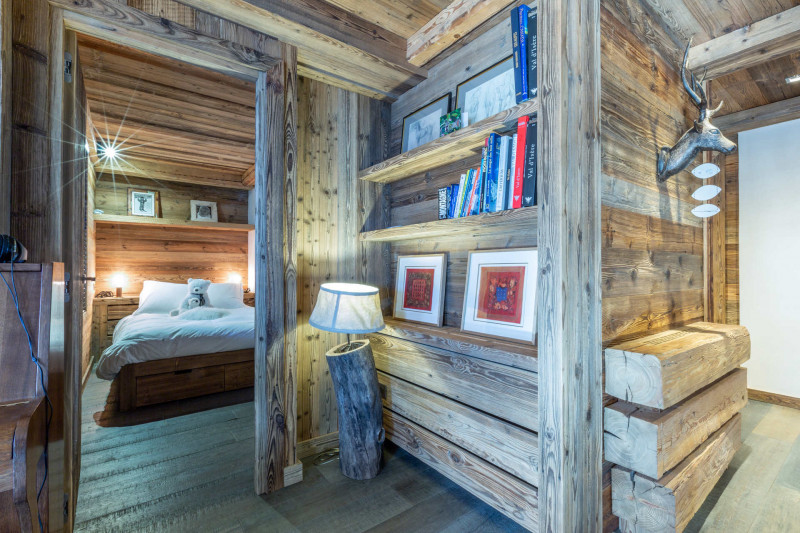 _lv_images__lot_0002340162_08_17757742