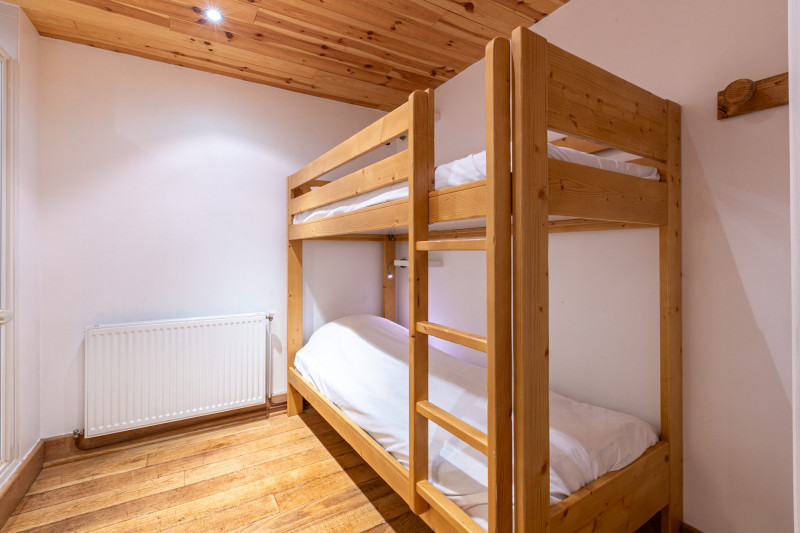 _lv_images__lot_0002340165_10_18279858 _lv_images__lot_0002340165_10_18279858