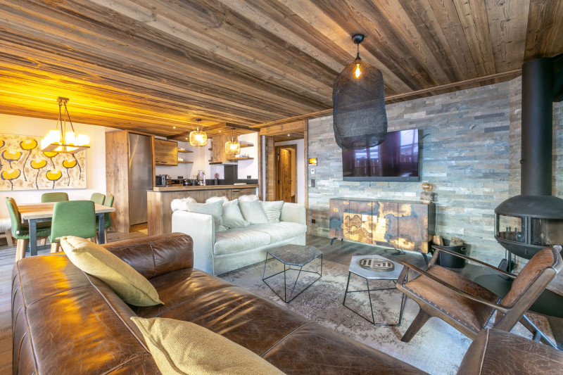 _lv_images__lot_0002340166_02_17444096