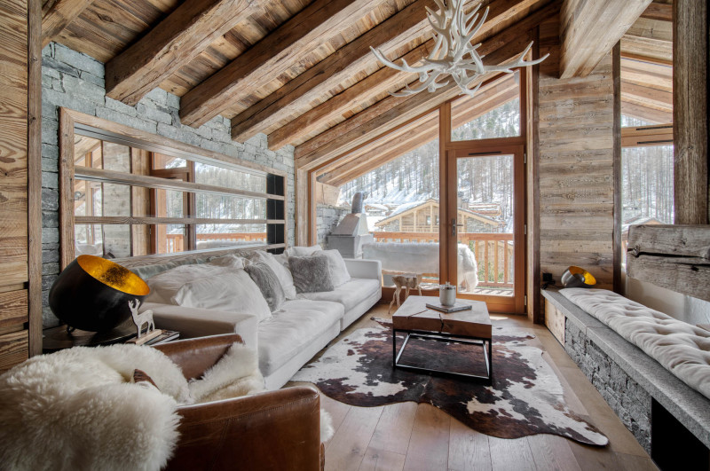 _lv_images__lot_0002340175_04_17757043