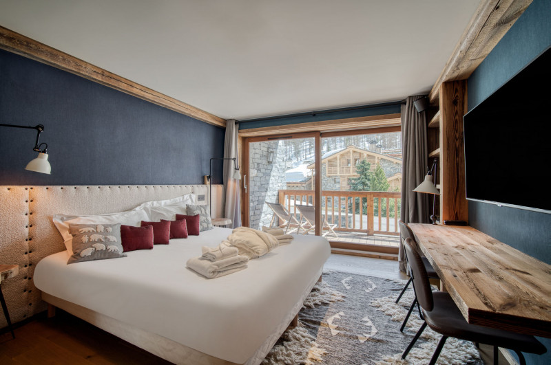 _lv_images__lot_0002340175_10_18430208