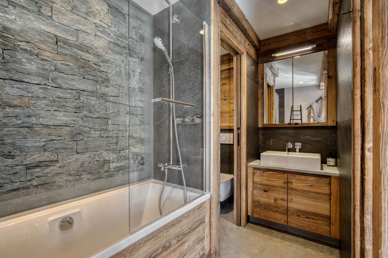 _lv_images__lot_0002340175_13_17827809