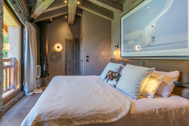 _lv_images__lot_0002340178_15_18323463