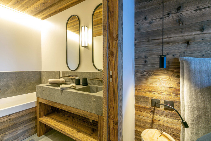 _lv_images__lot_0002340179_12_17381173 _lv_images__lot_0002340179_12_17381173