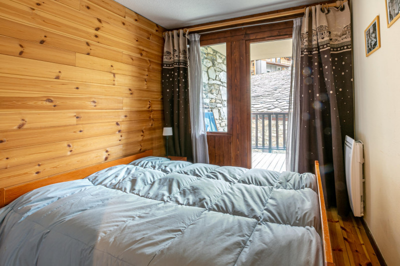 _lv_images__lot_0002340190_06_17761160