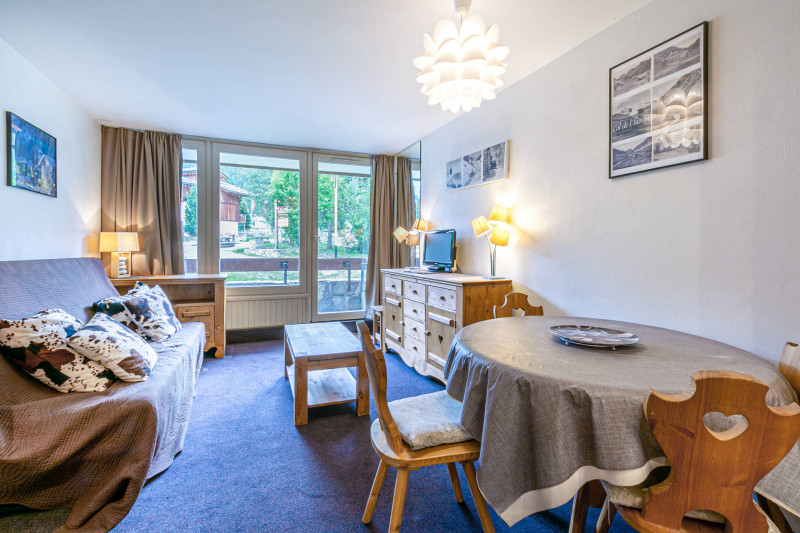 _lv_images__lot_0002340194_02_18227023 _lv_images__lot_0002340194_02_18227023