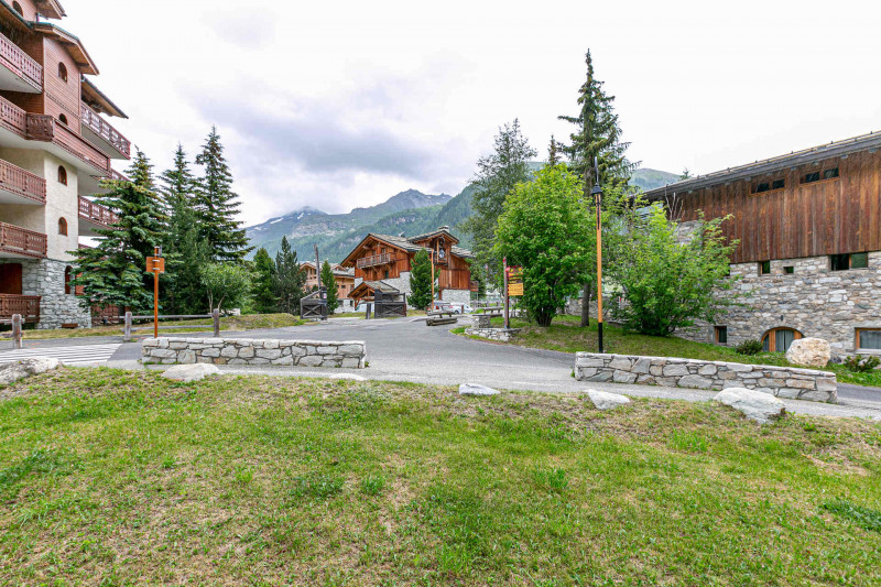 _lv_images__lot_0002340194_12_19354813 _lv_images__lot_0002340194_12_19354813