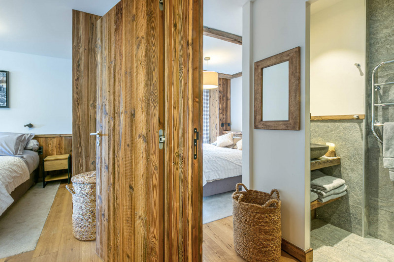 _lv_images__lot_0002340215_13_17365714 _lv_images__lot_0002340215_13_17365714