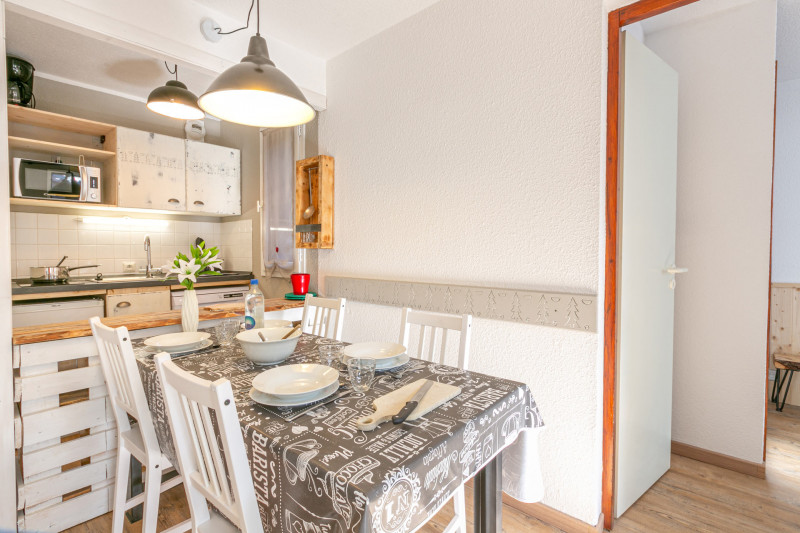 _lv_images__lot_0002340224_05_17366750 _lv_images__lot_0002340224_05_17366750