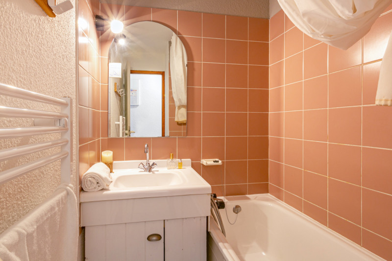 _lv_images__lot_0002340224_11_17401328 _lv_images__lot_0002340224_11_17401328