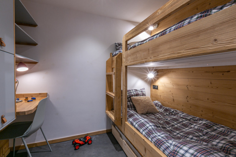 _lv_images__lot_0002340226_07_19513407 _lv_images__lot_0002340226_07_19513407