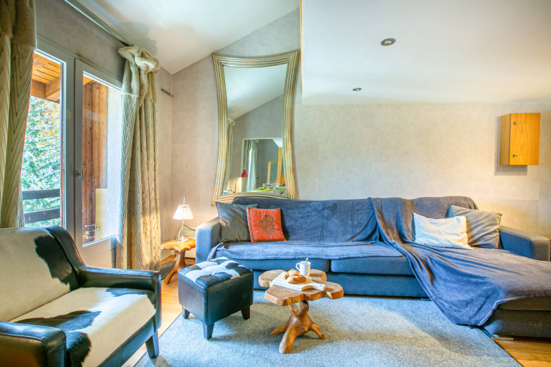 _lv_images__lot_0002340235_02_18360203 _lv_images__lot_0002340235_02_18360203