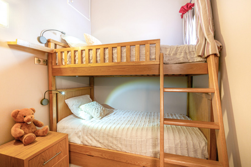 _lv_images__lot_0002340235_12_17385291 _lv_images__lot_0002340235_12_17385291