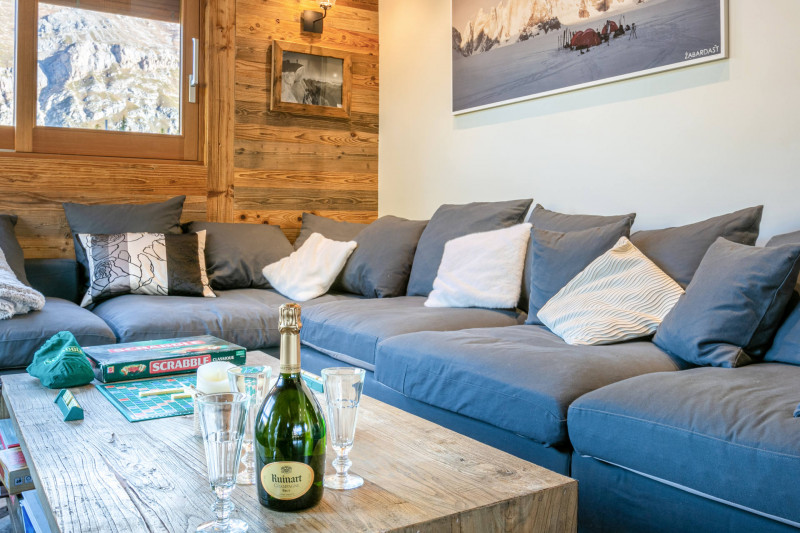 _lv_images__lot_0002340237_04_18358948 _lv_images__lot_0002340237_04_18358948