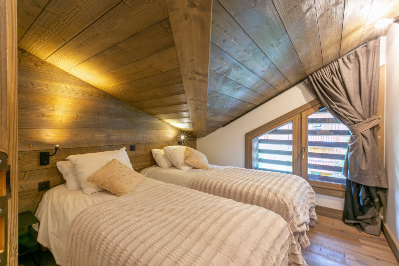 _lv_images__lot_0002340249_09_17366614 _lv_images__lot_0002340249_09_17366614