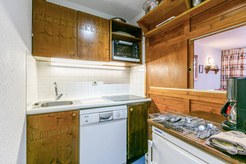 _lv_images__lot_0002340254_05_17831116