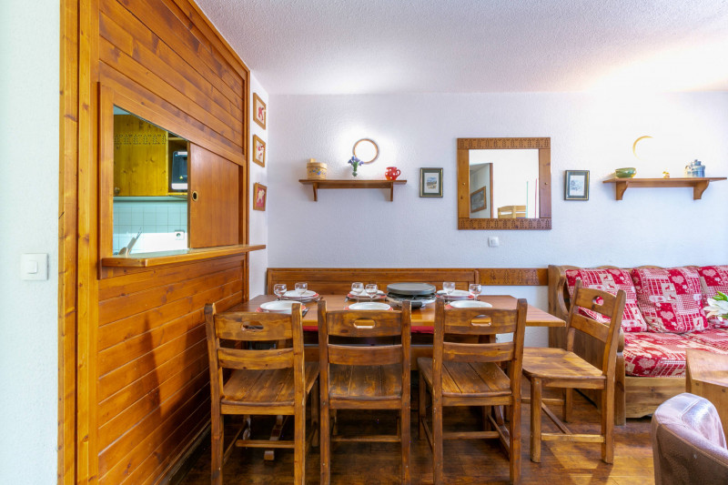 _lv_images__lot_0002340254_07_18557163