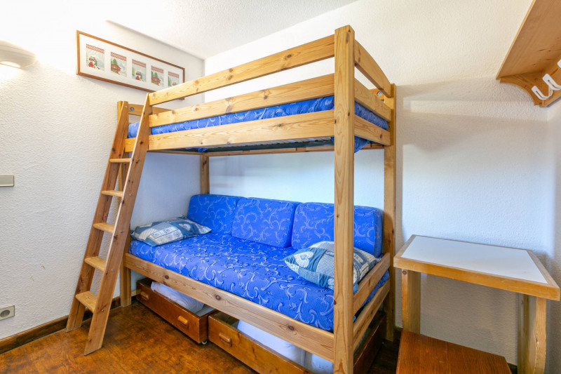 _lv_images__lot_0002340254_09_18433397 _lv_images__lot_0002340254_09_18433397