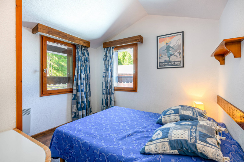 _lv_images__lot_0002340254_10_18173373